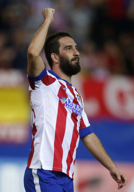 Aynı gün Real Madrid'in de maçı olmasına rağmen gazeteler Cristiano Ronaldo, Benzama, James ve Bale yerine Arda'yı tercih ederek manşet yaptılar.