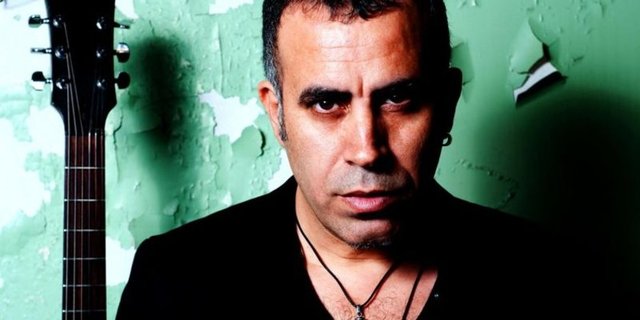 - HALUK LEVENT - Hepimize iyi bayramlar olsun