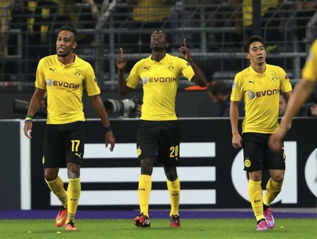 12 - Borussia Dortmund