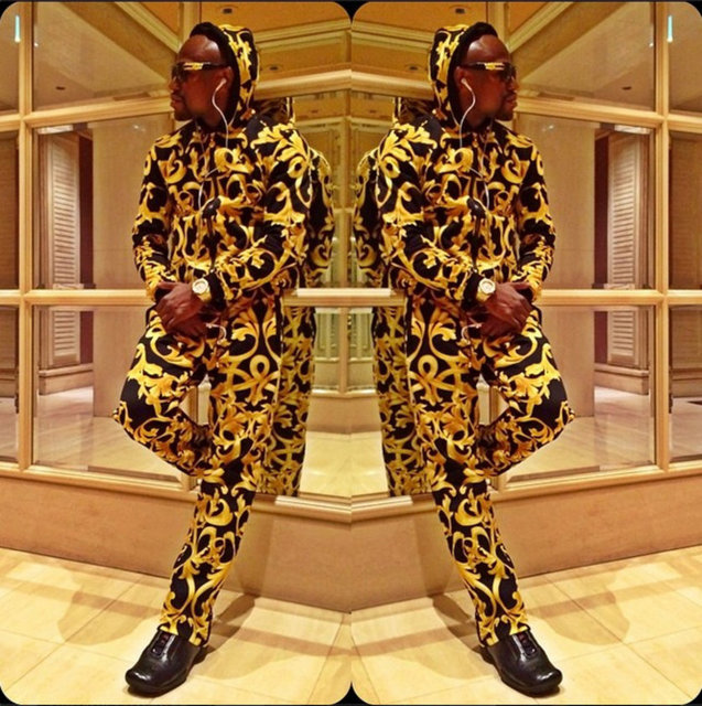 Ünlü boksör daha sonra Instagram'da çılgın bir kupon daha paylaştı.