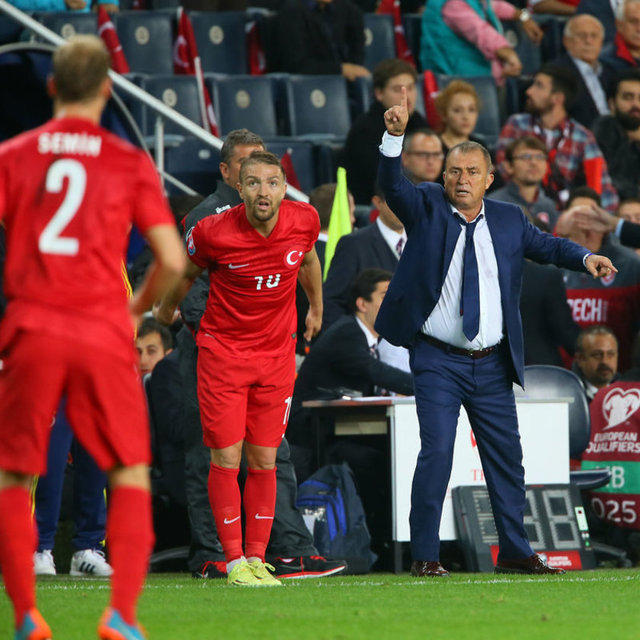 Sürekli öğrencilerini uyardı ancak yenilgiye engel olamadı.