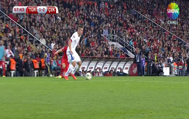 İkinci golü hisseden Terim'in korktuğu başına geldi.