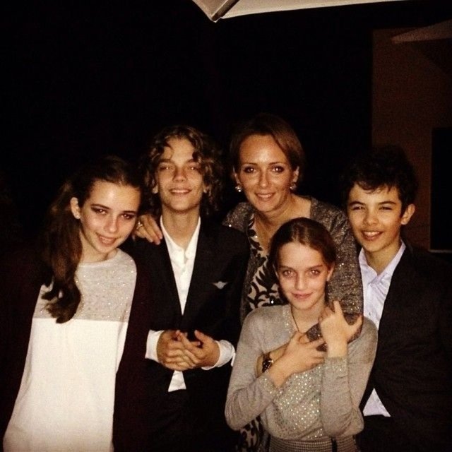 FANNY BLANCHELANDE, RENÇ EMRE, YASEMİN PARİS UZAN 