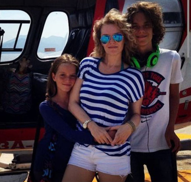 ALARA KOÇİBEY, RENÇ EMRE, YASEMİN PARİS UZAN 