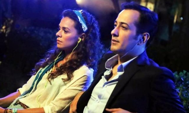 Arap sunucu Liana Dahdouh'un Özge Özpirinççi ile filmdeki öpüşme sahnelerin magazin medyasında geniş yer almasını hatırlatması üzerine, şunları söyledi: