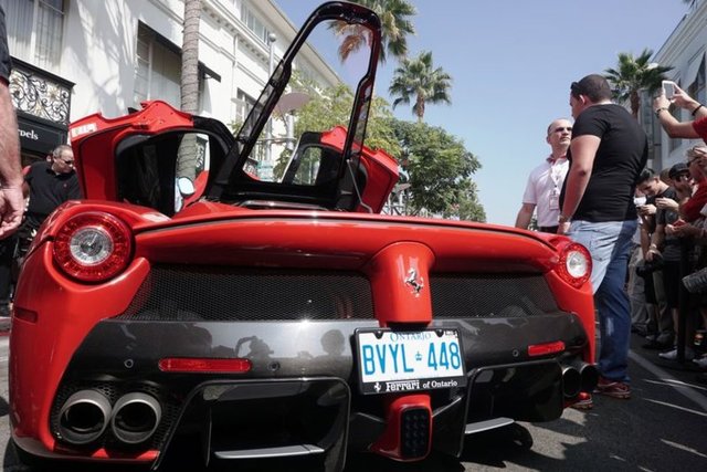 Amerika Ferrari Kulübü'nün 1000 seçkin üyesinin özel olarak davet edildiği kutlamada üyelerin araçlarıyla birlikte yüzlerce Ferrari modeli meraklılarıyla buluştu.  -