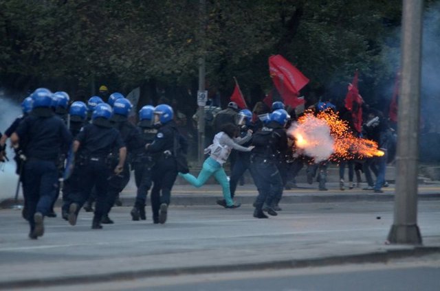 135 polisimiz yaralandı, 531 polis aracı, 631 sivil araç yakıldı.