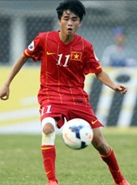 Phan Thanh Hau - Hoang Ang Gia Lai Arsenal JMG Academy / Vietnam / 12 Ocak 1997 / Orta saha -