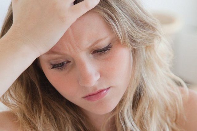 9-İnsanların beni aşağılayıcı ya da değersizleştirici imalarda bulunduğundan kuşkulanırım. - a) Hiç b) Nadiren c) Bazen d) Sıklıkla