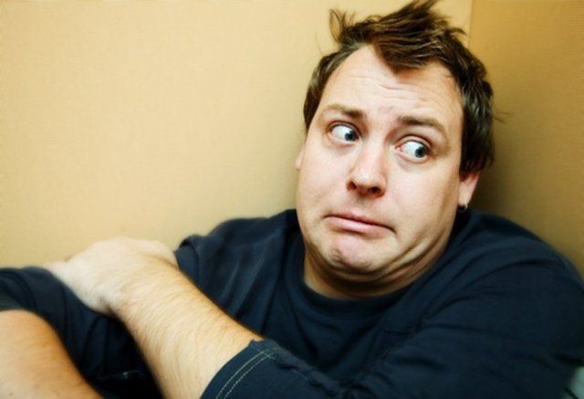 1-İnsanların bana zarar vermeye çalıştığından şüphelenirim. - a) Hiç b) Nadiren c) Bazen d) Sıklıkla