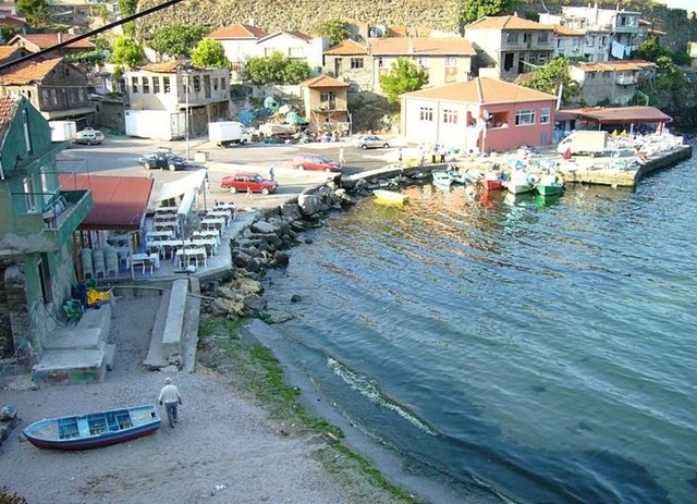 17. Garipçe Köyü'nde kahvaltı yapmak.