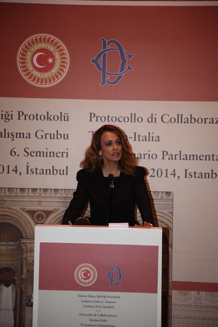ZEYNEP KARAHAN USLU