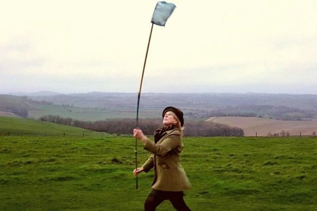 Genç girişimci De Watts işinin amacını websitesinde bulunan videosunda...