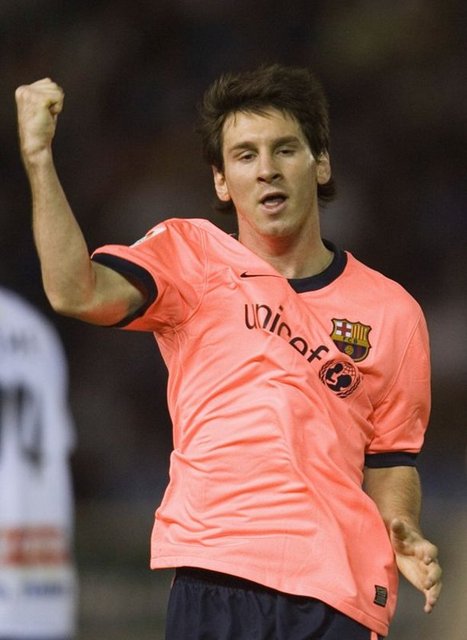 -  - 60 maç 73 gol 29 asist