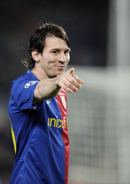 -  - 53 maç 47 gol 11 asist