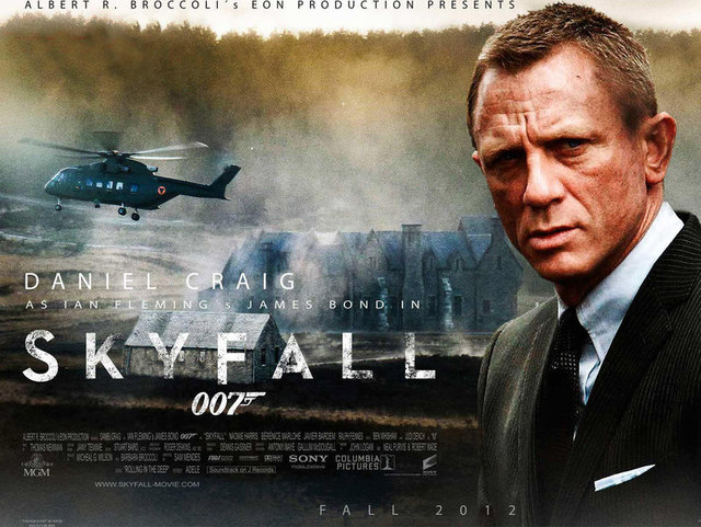 4. Skyfall (2012) - En yeni Bond filmi Skyfall, film boyunca sürecek aksiyona Eminönü'nde başlar. Son görevi ajan 007'yi İstanbul'a getirir, malesef görev beklendiği şekilde başarılı olmaz ve Bond vurulur.