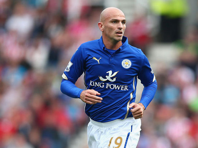 Esteban Cambiasso (Leicester City)