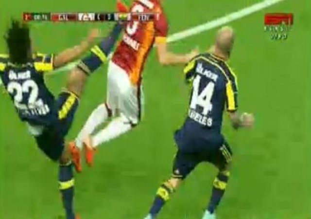 SOSYAL MEDYADAN TEPKİLER