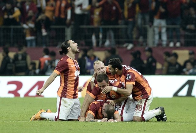 "5-6 hakemden bir tanesi bunu görmeli. Bu yüzden bu konu önemli. 1-0 olsaydı, maç 1-1 bitseydi hesabını kim verecekti?"