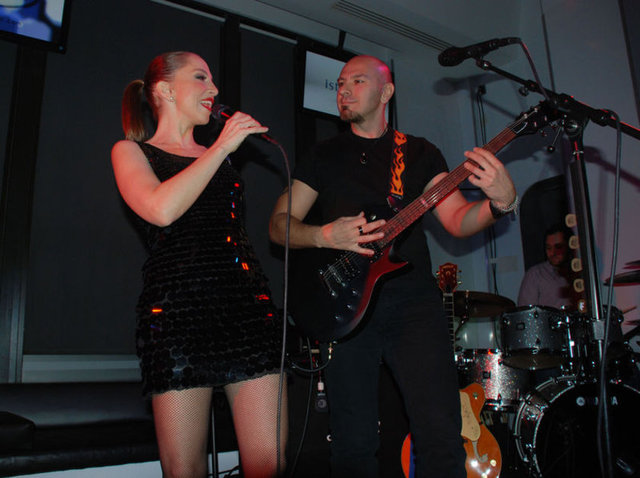 Bizi seven herkesin bunu anlayışla karşılayacağını biliyorum.