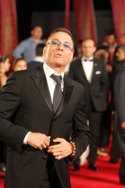 Van Damme, eğlenceli tavırlarıyla dikkat çekti...