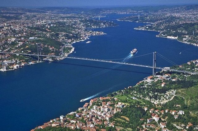 40. İSTANBUL - İstanbul Boğazı