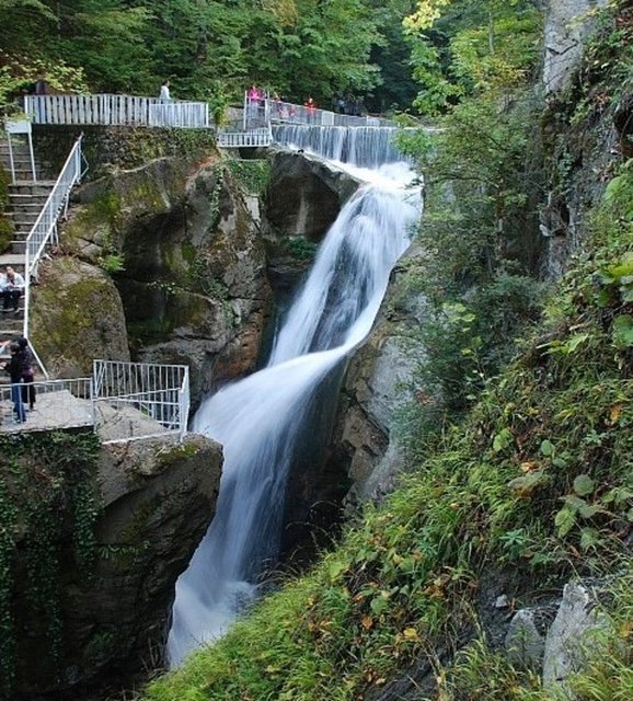 27. DÜZCE - Saklıkent ve Aktaş Şelaleleri