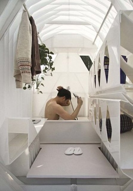 İşte tasarımda sınırları zorlayan mini karavandan kareler...