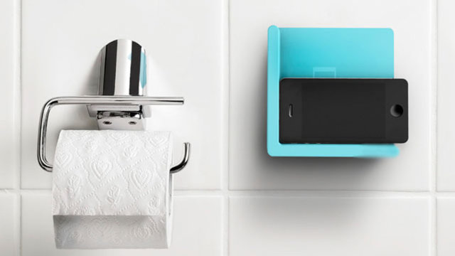 Tuvalete Telefonunuz İle Girmeyin:  - Mikropların en çok yayıldığı yer olarak bilinen tuvaletler, telefonunuza çok hızlı bir şekilde yapışacak ve çoğalarak tehdit oluşturacaktır.