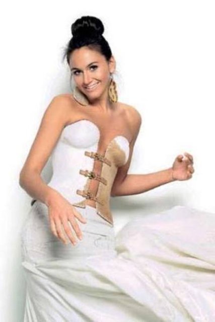 Estetiksiz ünlü güzeller...