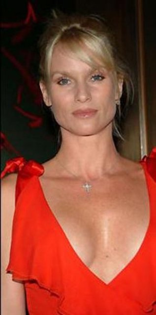 Bu dü güzel yıldızın geçen yılki görüntüsü. Aradaki