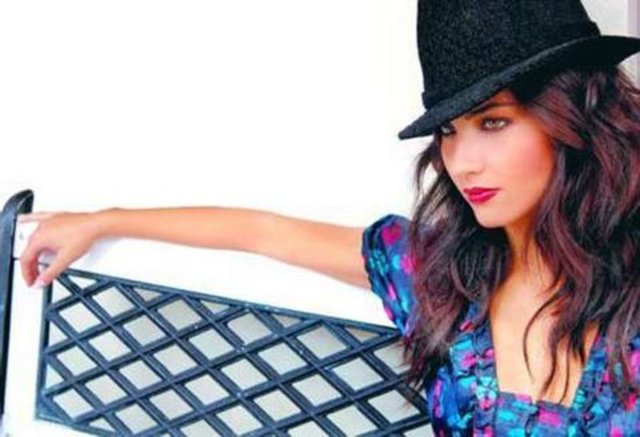 Estetiksiz ünlü güzeller...