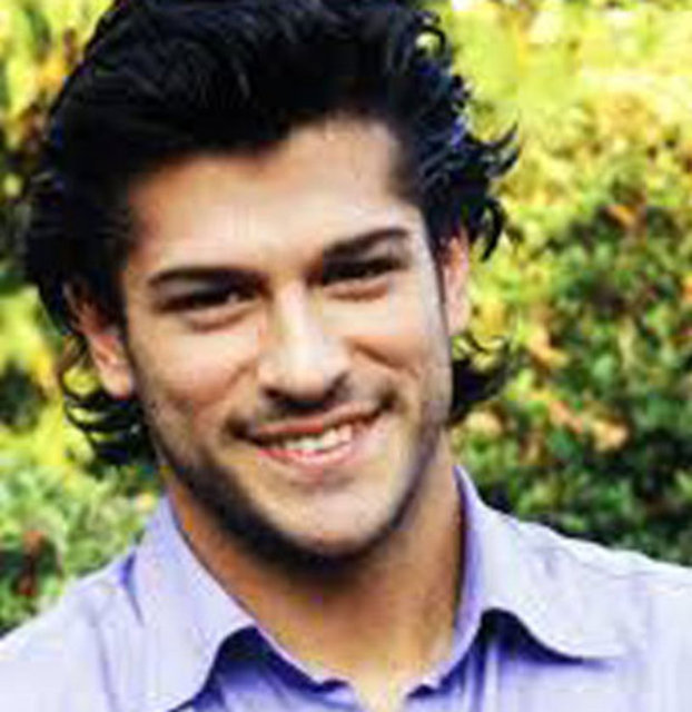 Burak Özçivit
