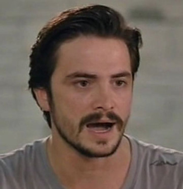 Ünlülerin bıyıklı ve bıyıksız halleri  - Ahmet Kural