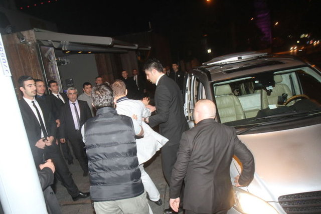 51'inci Antalya Altın Portakal Film Festivali'ne katıldıktan sonra İstanbul'a gelen aksiyon filmlerinin efsanevi yıldızı Jean Claude Van Damme önceki akşam Reina'da fırtınalar estirdi!