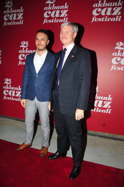 RAMADAN ÇAYSEVER, CHARLES HUNTER 