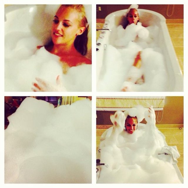 Akşam'ın haberine göre; bir başka takipçisi de Uzerli'ye "Behçet ne veriyorsa iki katı benden" diye seslendi. Aldığı teklifler, güzel yıldızı gülümsetti.