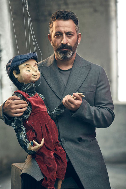 Tabağınızı kalayı  çıkıncaya kadar sıyırır  mısınız?  - Evet, mesela kuru fasulye, tabağın kalayı çıkana kadar sıyırabilirsiniz. Bazen ekipçe gidip yeriz, bütün hepsini gömdükten sonra uzanmak için bir sedir lazım olur.