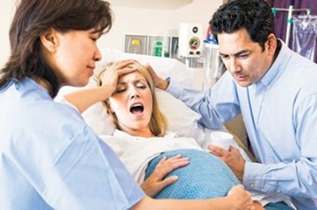 Aynı zamanda zaman da size doğum sancısıyla başa çıkmanızda daha aktif ve güçlü olduğunuz bir doğum süreci geçirmenizde yardımcı olarak herhangi ağrı kesici ihtiyacınızı geciktirebilir veya tamamen ortadan kaldırabilir.