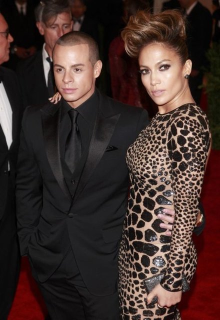 Jennifer Lopez'in dansçı sevgilisi Casper Smart ile gizli bir düğünle evleneceği iddia edildi.