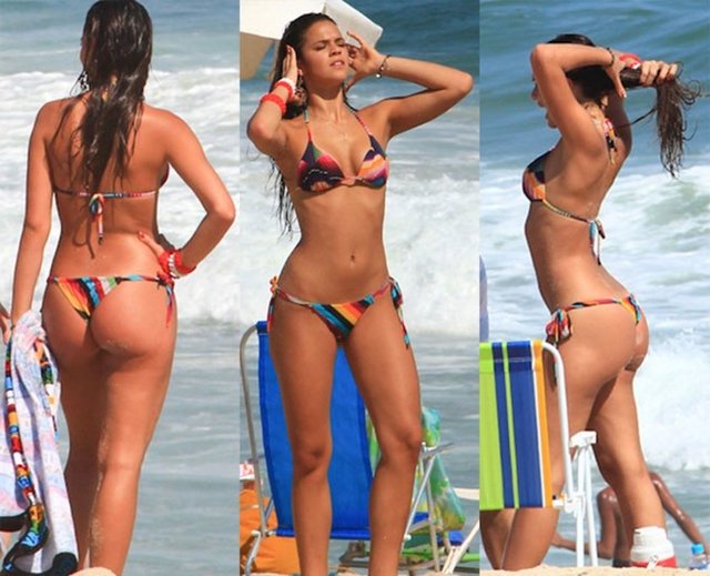 - Neymar - Bruna Marquezine (Barcelona)