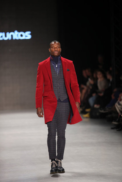 Koşu sporunun olmazsa olmaz unsurlarını ve kesimleri koleksiyonun geneline taşıdı.