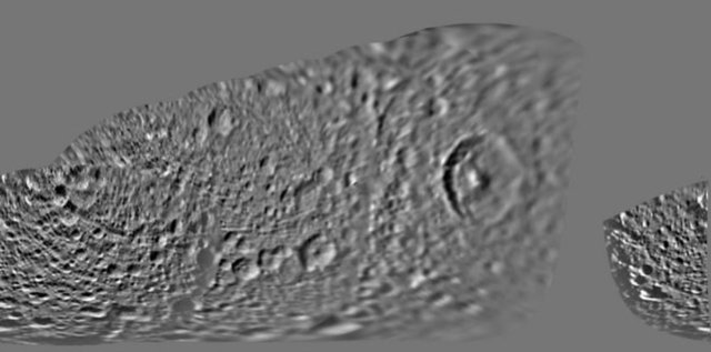 NASA'nın uzay aracı Cassini, Satürn ve etrafında bulunan 61 uyduyu on yıllardır araştırıyor. Cassini, Satürn ve çevresinde yer alan solar sistemiyle ilgili rutin fotoğraflar yayımlıyordu.