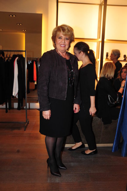 JALE ÖZTARHAN 