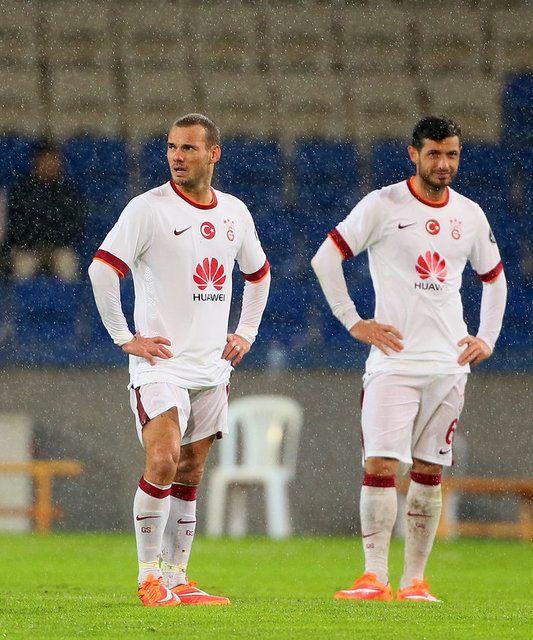 - Dört'ler derya olmuş!
