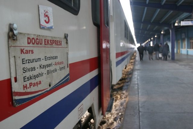Doğu Ekspresi ile İstanbul'dan Kars'a yolculuk.