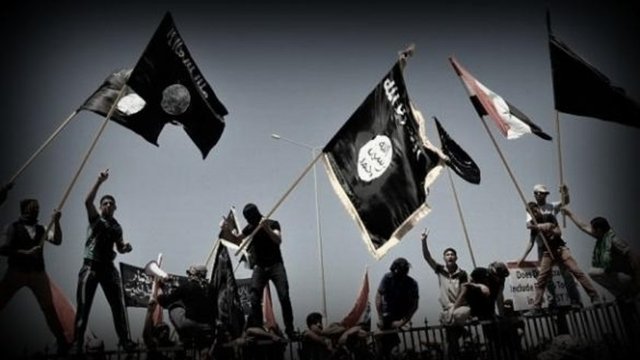 Batılı uzmanlar, El Kaide içinde mezhep savaşını körükleyenlerin lideri olarak sivrilen Bağdadi'yi, "örgütün yaramaz çocuğu" diye anıyor.