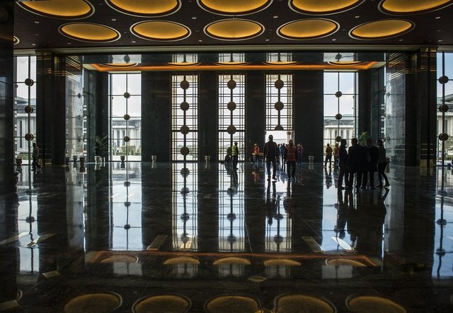 Davetiyeler hazırlanırken, geleneğe bağlı kalınarak, Fahri Korutürk ve Turgut Özal dönemlerinde olduğu gibi "Türkiye Cumhurbaşkanı" ifadesinin kullanıldığı öğrenildi.