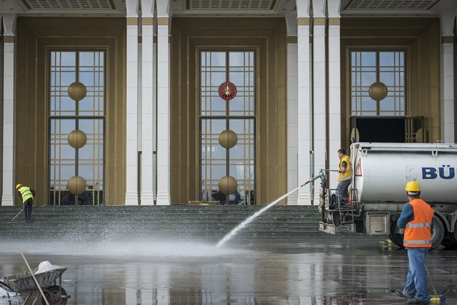 Şehit yakınları ve gaziler, Türk Silahlı Kuvvetleri'nin her rütbesinden temsilciler ile 30 Ağustos'ta olduğu gibi muhtarlar da resepsiyonda bulunacak. -
