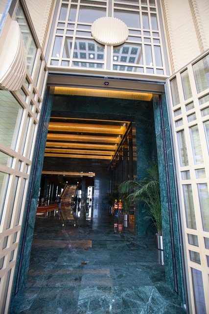 Cumhuriyetin 91'inci yılı dolayısıyla PTT tarafından bastırılan ve üzerinde Beştepe'deki yeni Cumhurbaşkanlığı'nın resminin olacağı hatıra pulları da, resepsiyona gelenlere hediye edilecek.